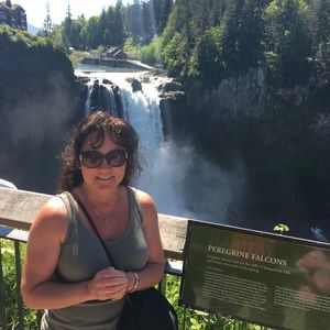 Meet your Posher, Lori